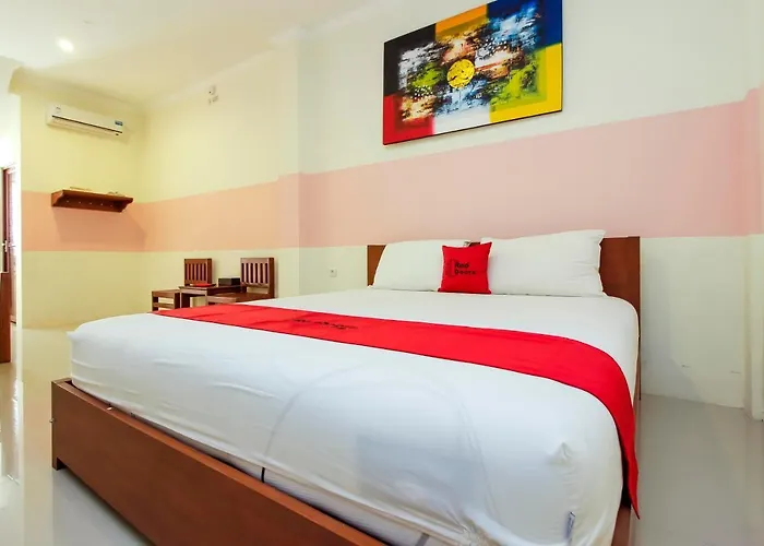 RedDoorz near Jalan Jendral Sudirman Manado