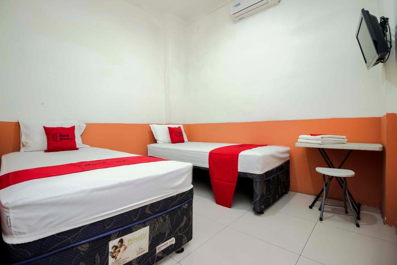 Reddoorz Near Jalan Jendral Sudirman 2* Manado