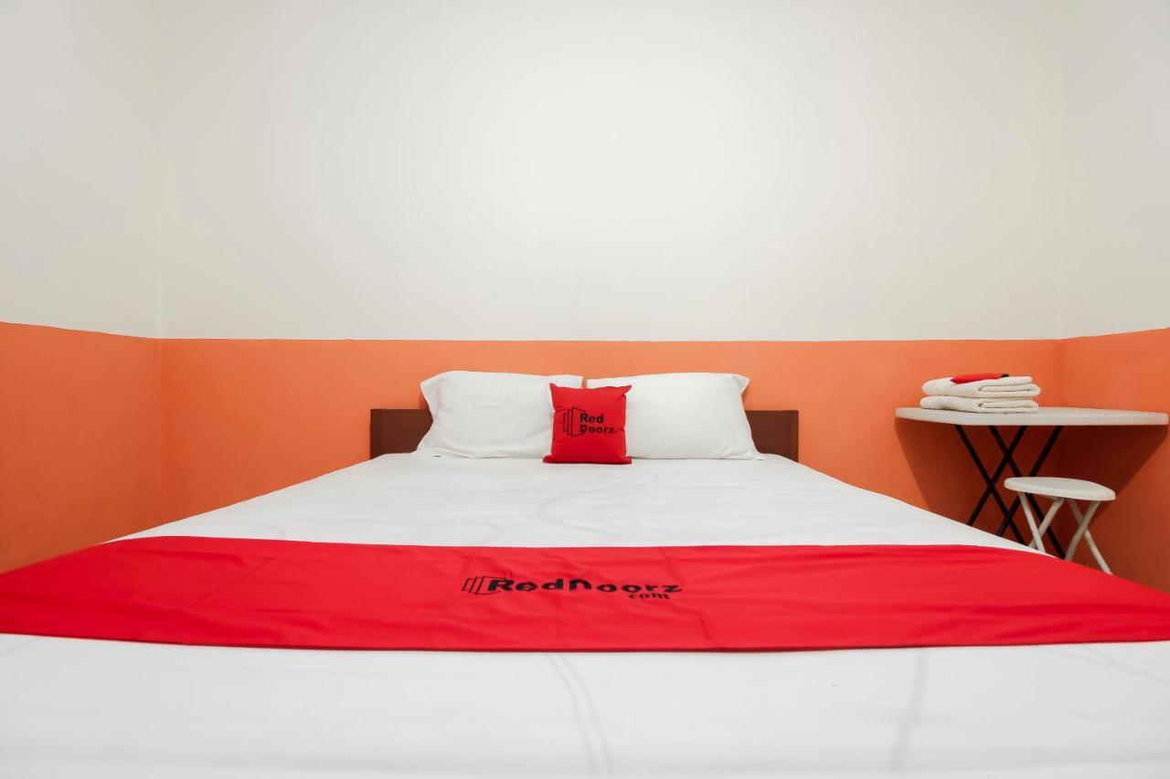 Wisma tamu Reddoorz Near Jalan Jendral Sudirman 2*