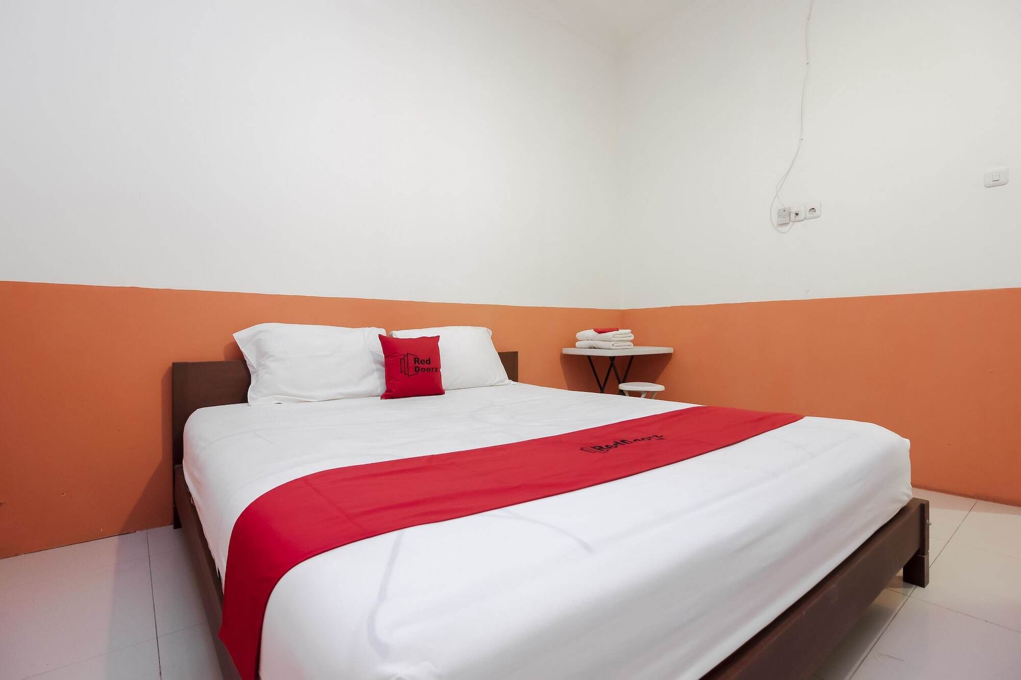 Wisma tamu Reddoorz Near Jalan Jendral Sudirman